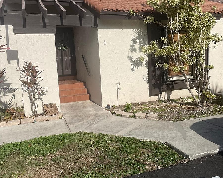 1st image of 15202 SW 46th Ln #C-75