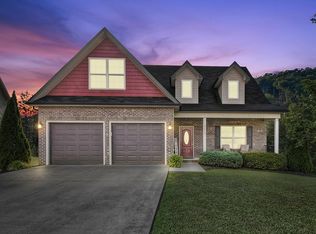 2072 Falling Leaf Dr, Kingsport, TN 37664