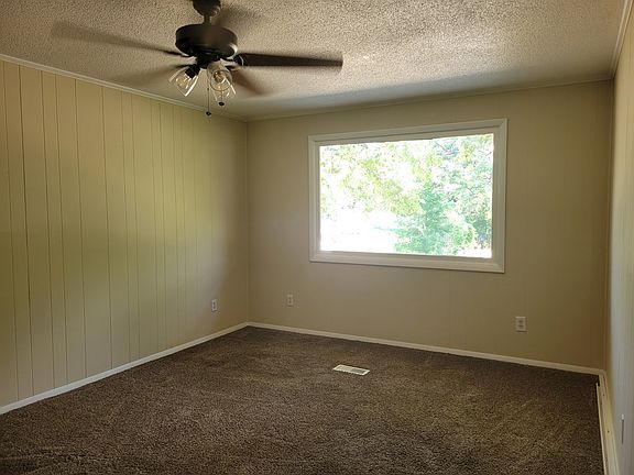 4th image of 222 Fairwood Cir