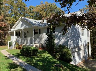 1902 Satcher Ln, Young Harris, GA 30582