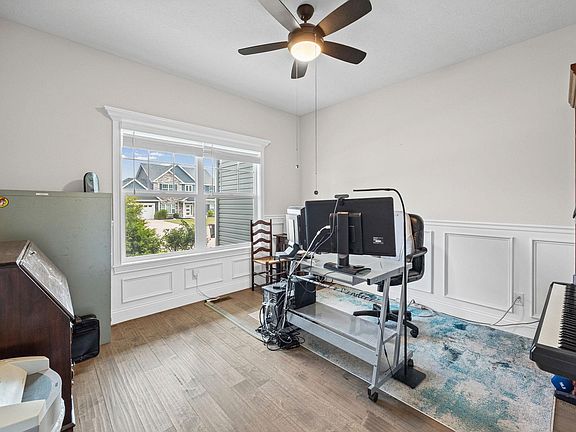 5th image of 1073 Chesapeake Pointe Dr