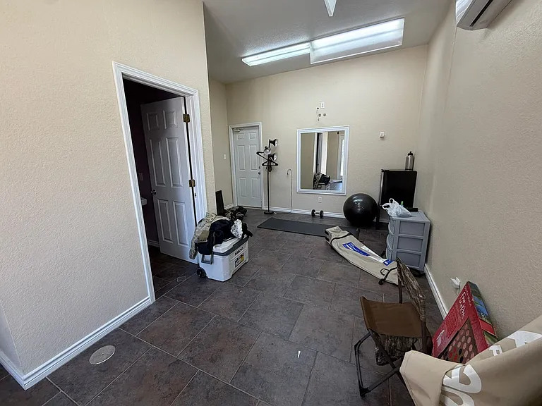 1707 Pontotoc Trce — Photo 21