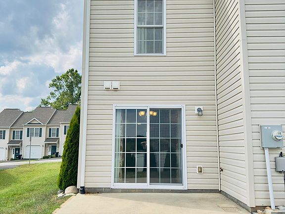 3rd image of 6833 Village Green Dr