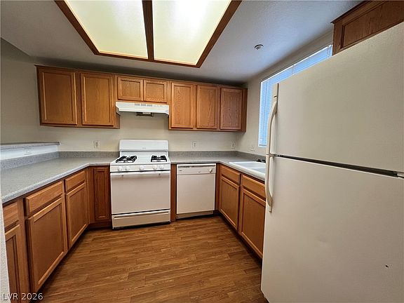 4th image of 833 Aspen Peak Loop Unit 214