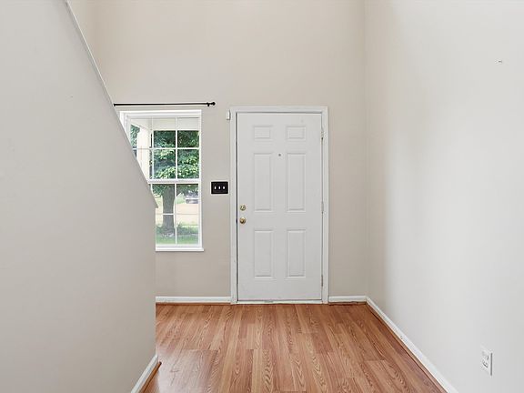 5th image of 2605 Bristlecone Dr