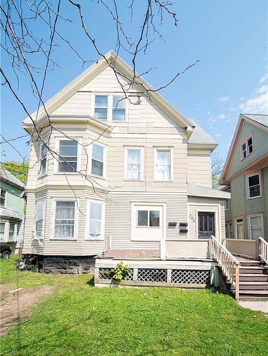 1st image of 206 W Borden Ave
