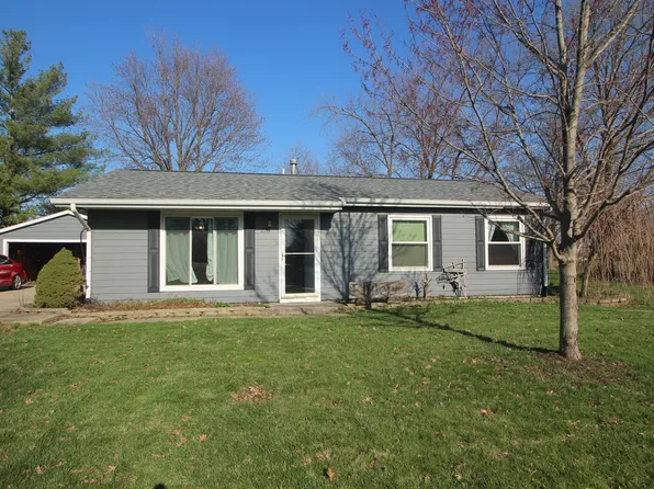 205 N Church St, Carlock, IL 61725
