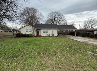 301 N Cooter Rd, Steele, MO 63877