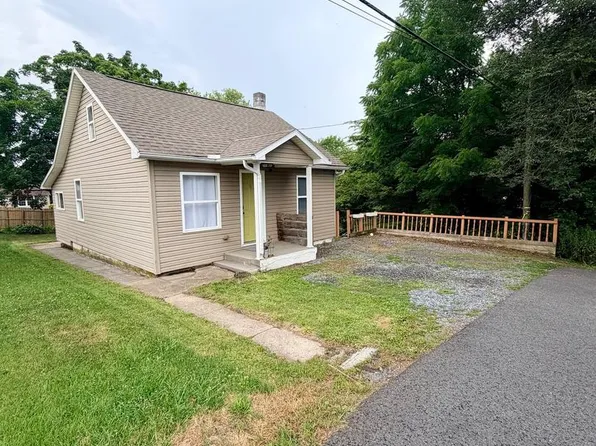 8 Dewey Ave, Lebanon, PA 17046