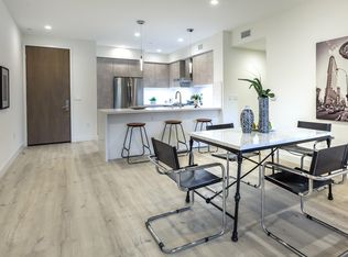 905 Wilcox Ave #PENTHOUSE 3, Los Angeles, CA 90038