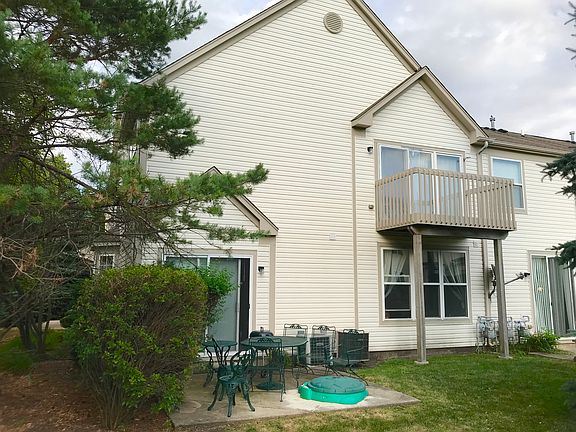 4th image of 2839 Stonewater Dr