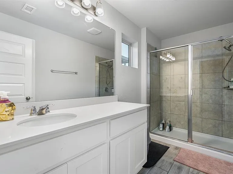 1713 Yaupon Grove Ln — Photo 14