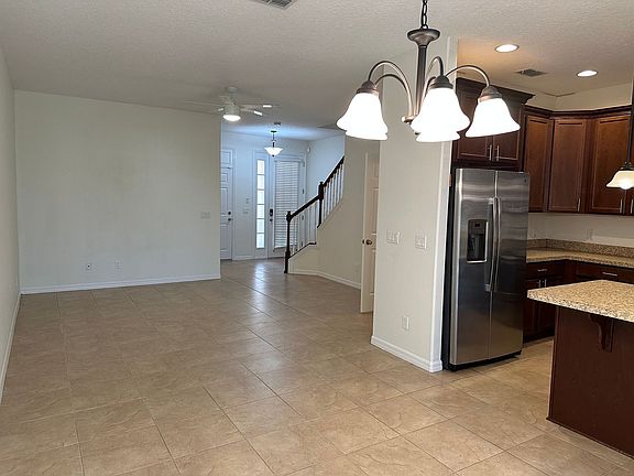 5th image of 1036 Laurel Ridge Ln