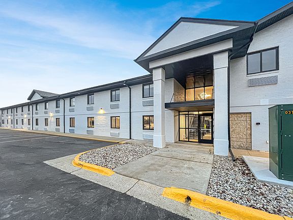 2nd image of 130 Nebraska St #207