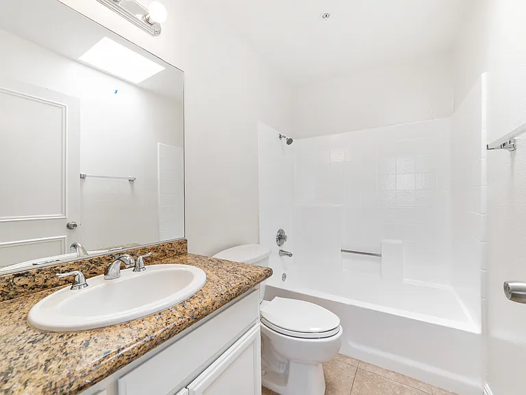 4560 Coldwater Canyon Ave #303 — Photo 20