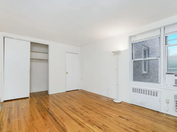 2785 Ocean Parkway image 15 of 24