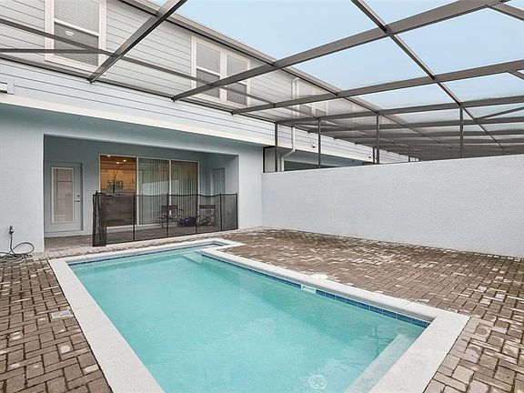 2nd image of 297 Jetty Way
