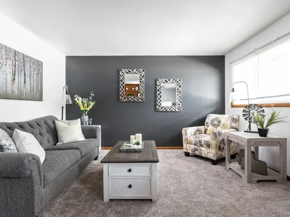 Meadow Park Apartments | Specials Available