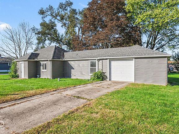 2nd image of 2433 Sanders Ave
