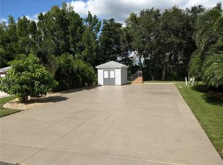 5610 Cypresswoods Resort Dr, Fort Myers, FL 33905