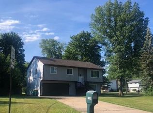 7100 Andover Dr, Mentor, OH 44060