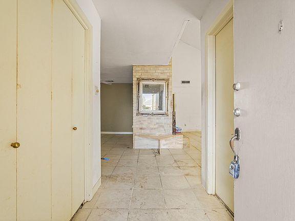 4th image of 2911 Ashford Trail