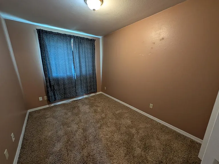 851 Denver St — Photo 8