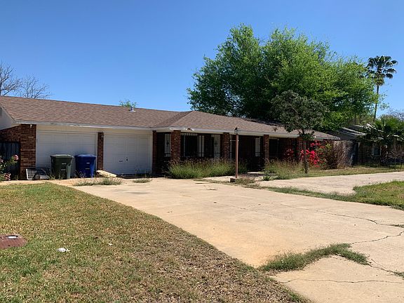 3rd image of 724 Lindenwood Dr