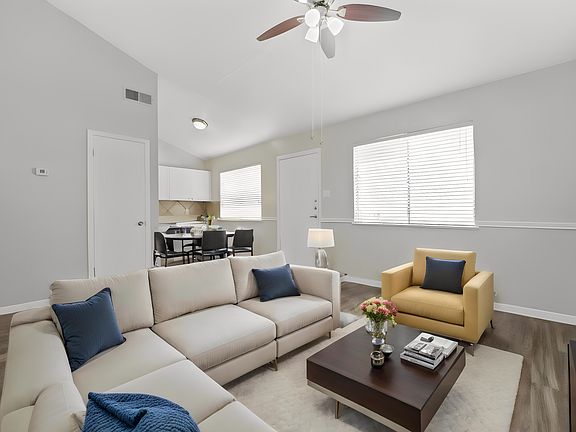 4th image of 1302 Parker Ln #Pf-211
