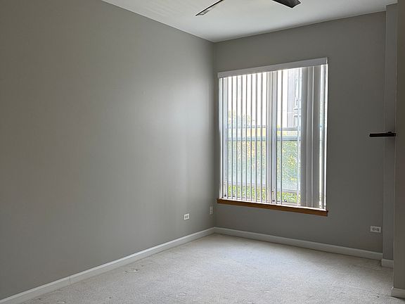 5th image of 647 N Green St APT 207