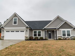 155 Galloway Rd, Wellford, SC 29385