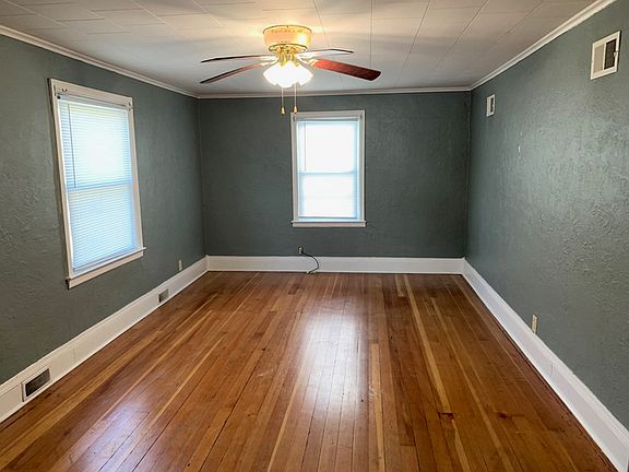 2nd image of 2225 W Forrest Hill Ave