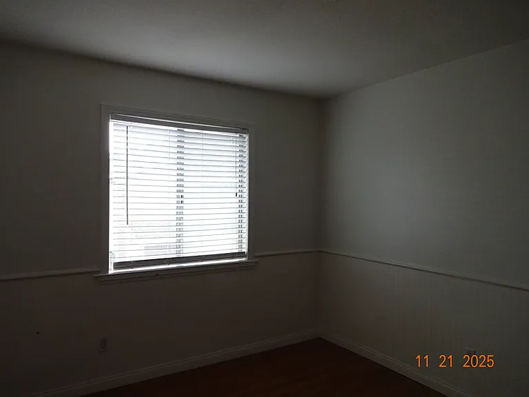 1 bedroom 2nd floor