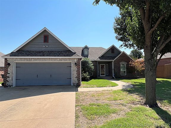 3rd image of 14951 Jordan Ct