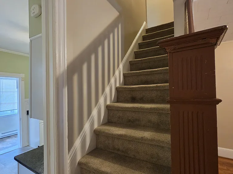 525 E Laurel St — Photo 10