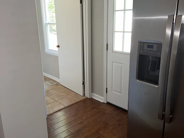 101 Angus Ct — Photo 12
