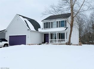 1461 Brookridge Ave, Louisville, OH 44641