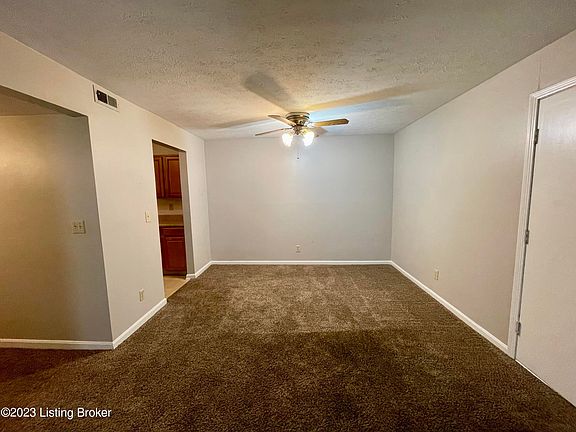 3rd image of 4508 Landside Dr