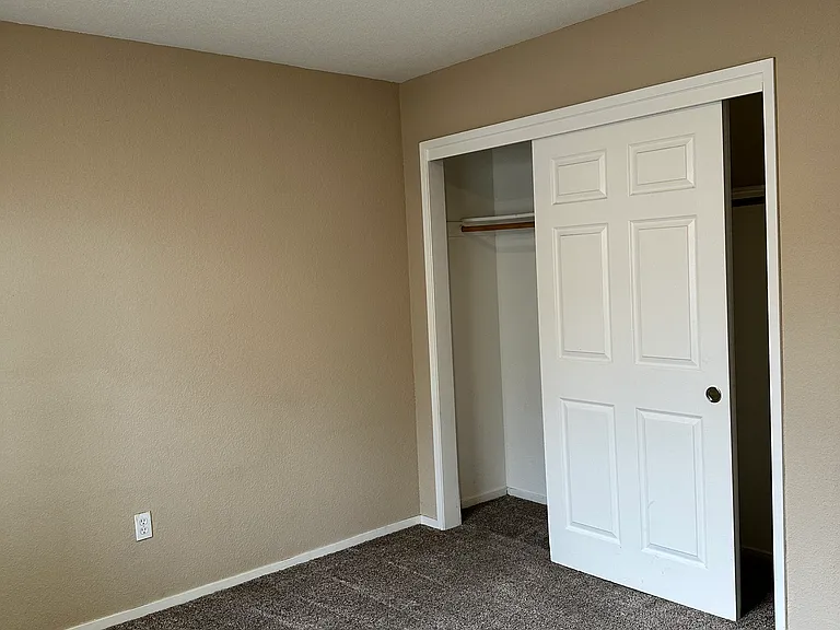 42 S Kino Ct — Photo 14