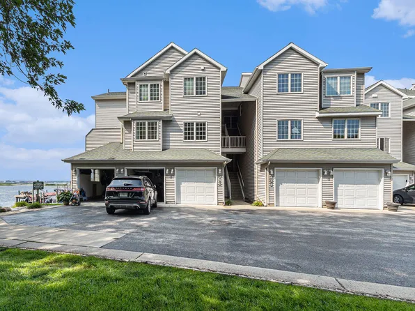 2411 Lake Ave Unit 2, Muskegon, MI 49445