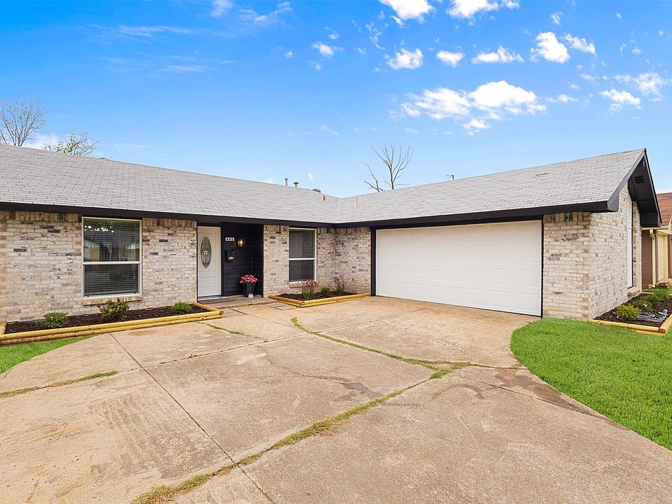 1st image of 402 W Grenoble Dr
