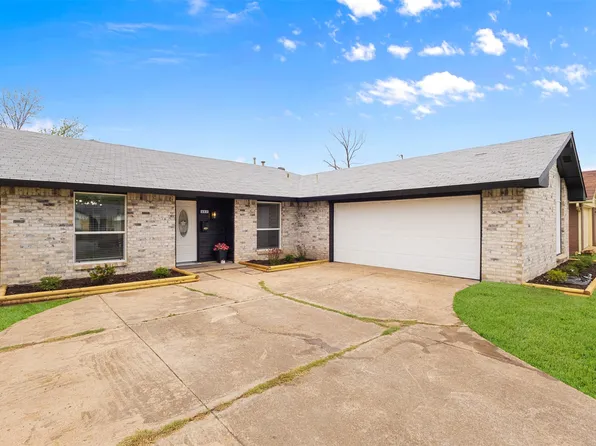 402 W Grenoble Dr, Grand Prairie, TX 75052