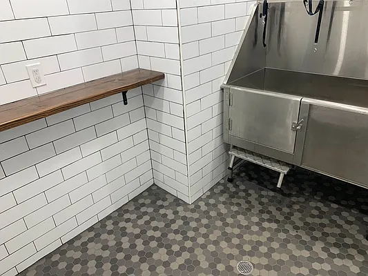 Rented by Tapiro Realty | media 60