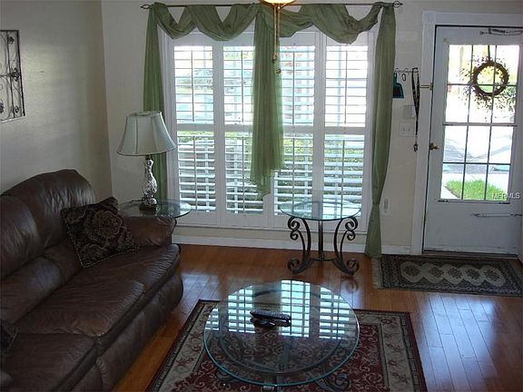 3rd image of 615 Kensington Lake Cir