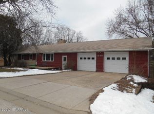 1280 Wincrest Dr, Winona, MN 55987