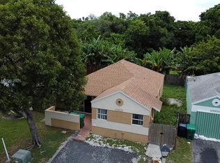 10521 SW 207th St, Cutler Bay, FL 33189