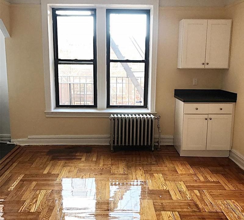 1st image of 4535 44th St APT 2k