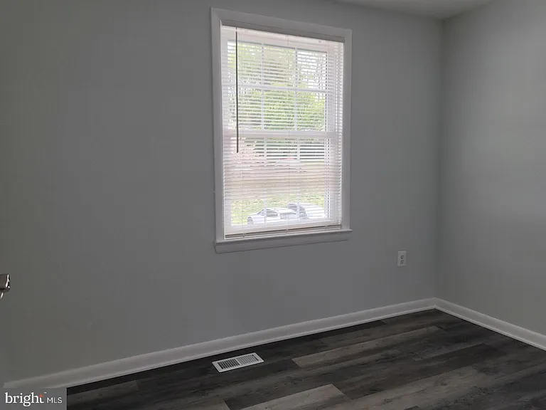 6220 Hillside Rd — Photo 11