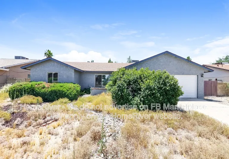 4309 W Poinsettia Dr — Photo 1