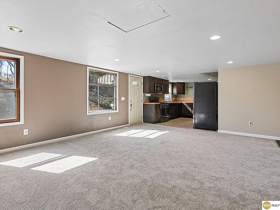 5th image of 1116 Avenue B